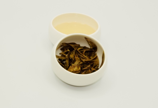 White Tea (Spring Harvest) - Image 3